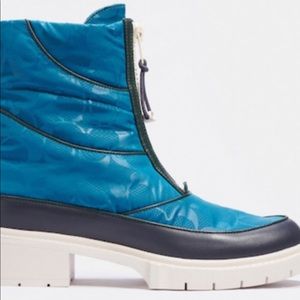 Coach lug heel boots 8M